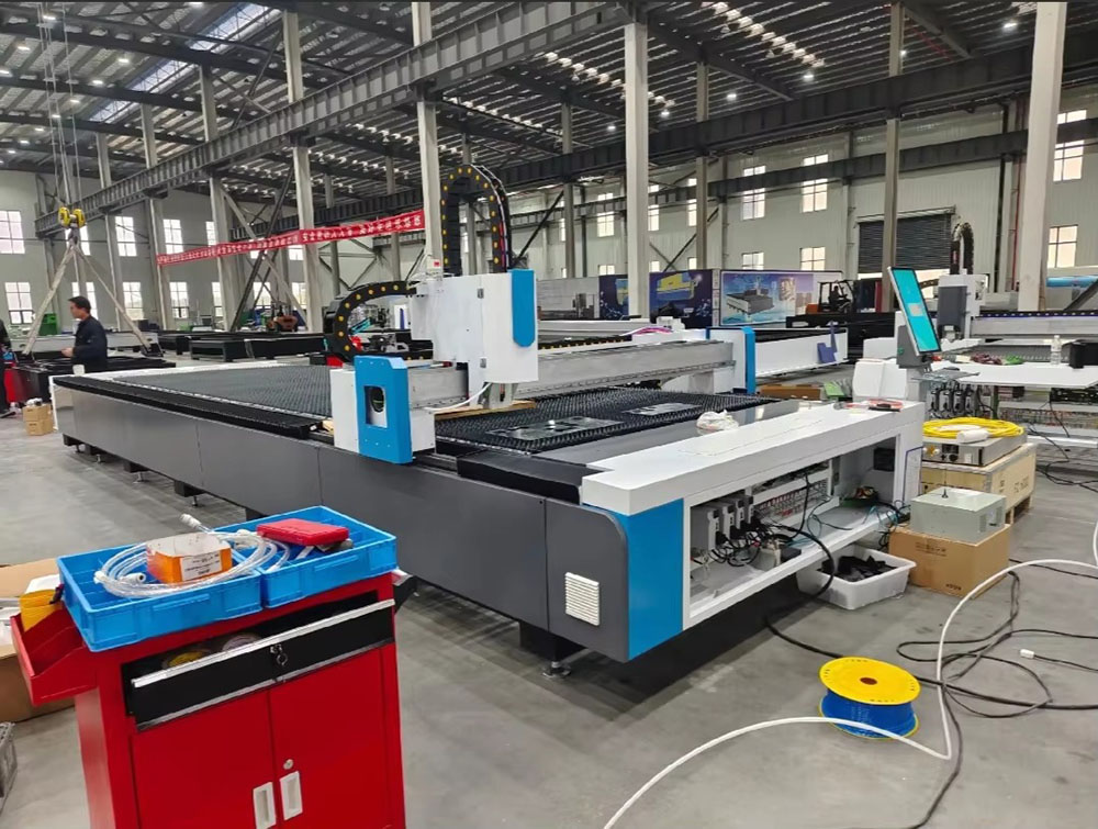 Industrial 3000W CNC Fiber Las - đánh giá và giá Industrial Laser Cutter For Metal
